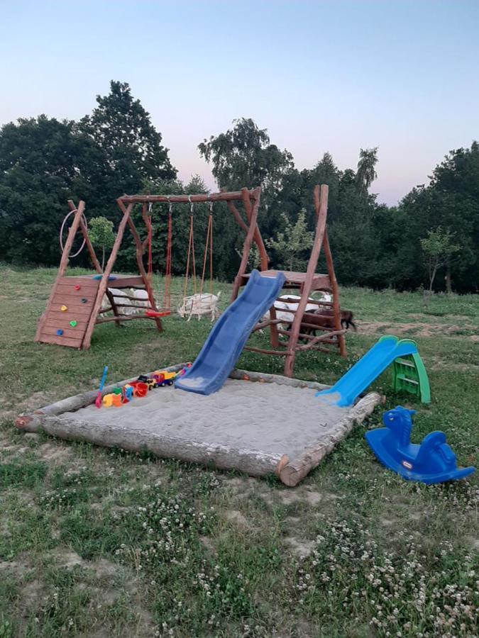 Villa Gosp. Agroturystyczne Stary Gaj Zerkowice Exterior foto